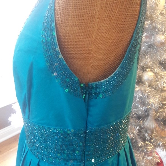 Guess Marciano dress - Picture 6 of 6